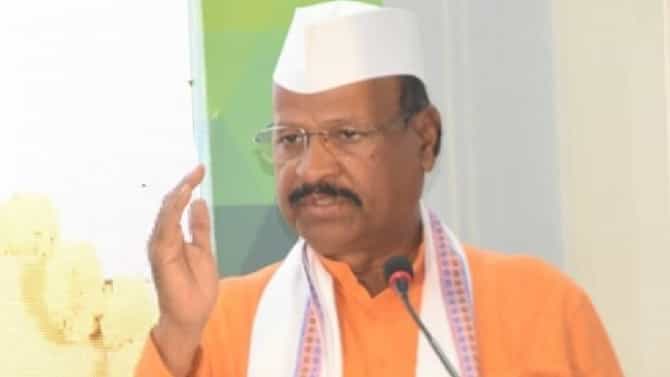 महिलांची मनं दुखवली गेली असतील तर मी खेद व्यक्त करेन, अब्दुल सत्तार यांनी दिली कबुली