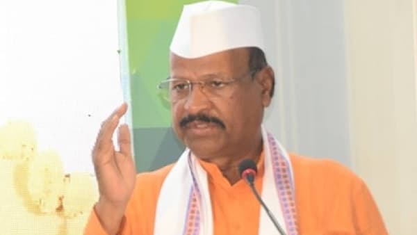 महिलांची मनं दुखवली गेली असतील तर मी खेद व्यक्त करेन, अब्दुल सत्तार यांनी दिली कबुली