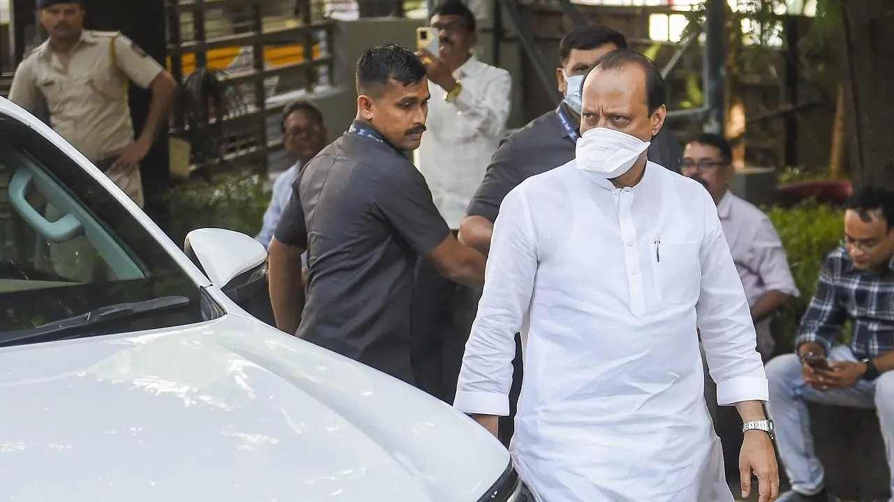 सुप्रिया सुळेंना शिवी, महाराष्ट्राचा तीळपापड, अजित पवार मौन का? 'त्या' चर्चेत तथ्य? सुप्रिया सुळेंना शिवी, महाराष्ट्राचा तीळपापड, अजित पवार मौन का? 'त्या' चर्चेत तथ्य?