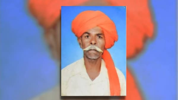 माणुसकीला काळीमा! मुलानं वडिलांना जिवंत जाळण्याचा प्रयत्न केला, कारण...
