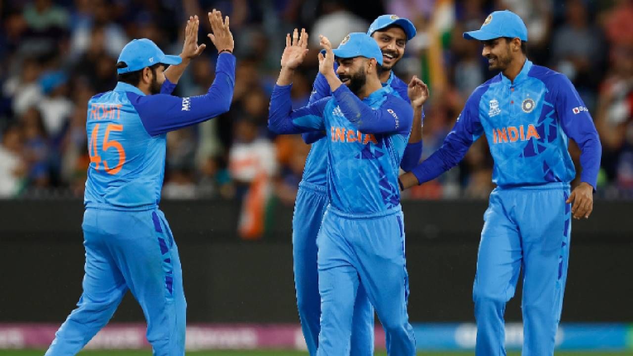 IND vs ENG T20 Semi Final: इंग्लंडने टॉस जिंकला, टीम इंडियात एक महत्त्वाचा बदल