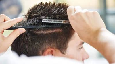 रात्री केसं कापू नये असे जुने लोकं का सांगायचे? हे आहे धार्मिक आणि वैज्ञानिक कारण