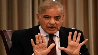 काश्मीर प्रश्न सोडा, पाकिस्तानमधूनच पंतप्रधान शहबाज शरीफ यांना सल्ला