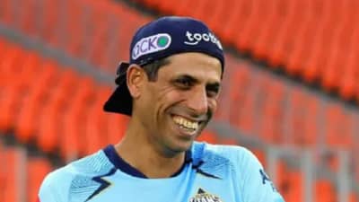 Ashish Nehra ला T20 टीमच कोच बनवा, प्रसिद्ध भारतीय क्रिकेटपटूची मागणी