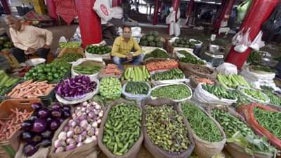 Inflation : महागाईचा ताठा होईल कमी? RBI च्या गव्हर्नर यांनी काय दिले संकेत, स्वस्ताईचा सुकाळ येणार की काय...