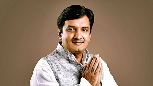 अनेक घोटाळ्यांमुळेच त्या माजी आमदाराला भाजपमध्ये यायचंय; भाजपचे खासदार धनंजय महाडिक यांचं धक्कादायक विधान