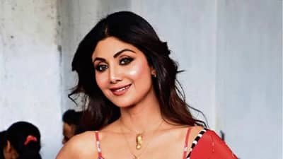 Shilpa Shetty | शिल्पा शेट्टीने वाराणसीमध्ये केली गंगा आरती, पाहा अभिनेत्रीचा खास व्हिडीओ