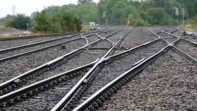 नुकतेच उद्घाटन झालेल्या रेल्वे ट्रॅकवर झाला स्फोट, ग्रामस्थांच्या सतर्कतेमुळे मोठा अनर्थ टळला