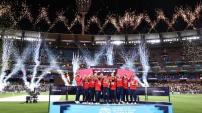 पाकिस्तान vs इंग्लंड, T20 Final Live Score: Pak vs Eng Live Score: पाकिस्तानची जबरदस्त बॉलिंग, पण इंग्लंड दुसऱ्यांदा T20 वर्ल्ड चॅम्पियन