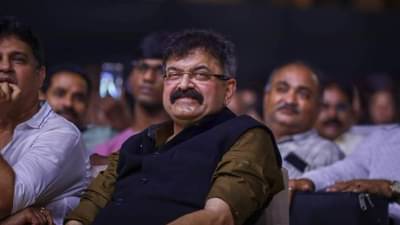 जितेंद्र आव्हाड यांनी राजीनामा देऊ नये, मविआच्या नेत्यांचं एकसूर