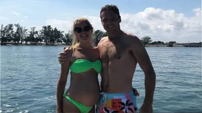 Jos buttler जिला गणित शिकवायचा, वर्ल्ड चॅम्पियन बनताच तिने कॅप्टनला केलं KISS