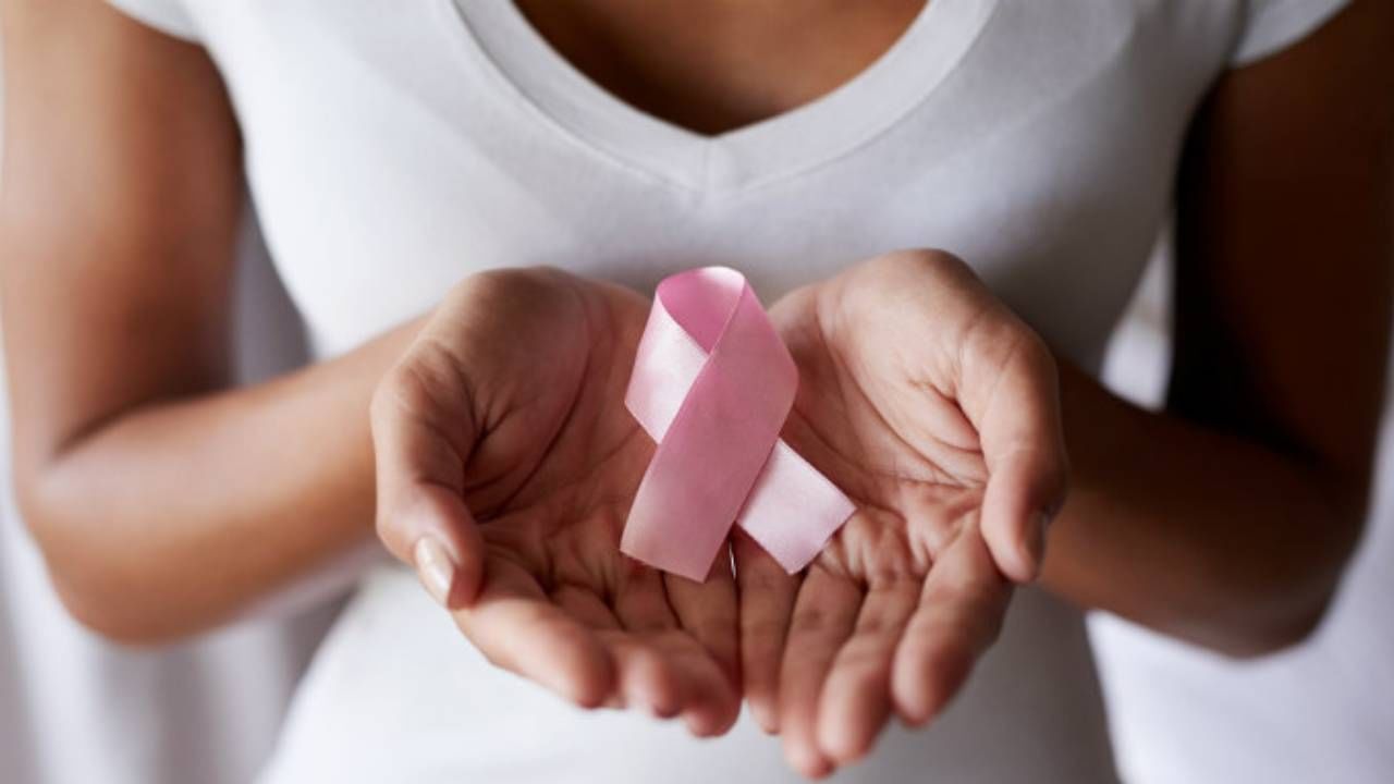 Breast cancer: ब्रेस्ट कॅन्सरचा धोका टाळायचा असेल तर तज्ज्ञांच्या 'या' टिप्स करा फॉलो