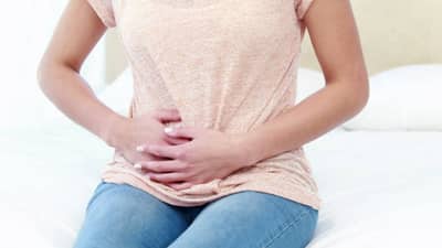 Piles: मूळव्याधाने आहात त्रस्त ? हे पदार्थ चुकूनही खाऊ नका