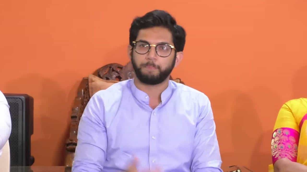 मुख्यमंत्र्यांना दिलेल्या आव्हानानंतर मंगेश कुडाळकर यांचं आदित्य ठाकरेंना चॅलेंज, आम्ही स्वीकारतो पण...