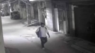 Shraddha Murder Case : डोकं, धड आणि हाताची बोटं... सीसीटीव्ही कॅमेऱ्यात काय काय?; श्रद्धाच्या हत्येचा गुंता सुटणार?