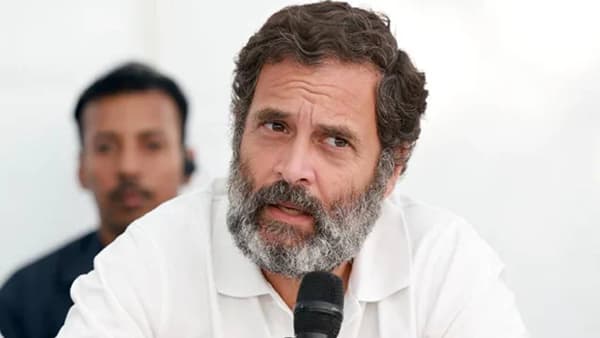 तुमचा चेहरा गांधी, पटेल यांच्यासारखा दिसला पाहिजे, सद्दाम हुसेनसारखा नको, राहुल गांधींवर या नेत्याचा निशाणा...