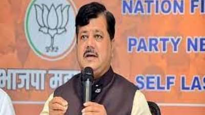 प्रवीण दरेकर यांनी कळीचाच मुद्दा उपस्थित केला, उद्धव ठाकरेंना त्यांनी थेट एकच प्रश्न विचारला..