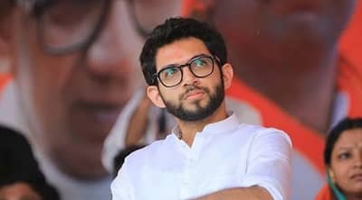 आदित्य ठाकरेंची वरळीकरांना भावनिक साद, म्हणाले, या कारणामुळे त्यांचं वरळीवर जास्त लक्ष!