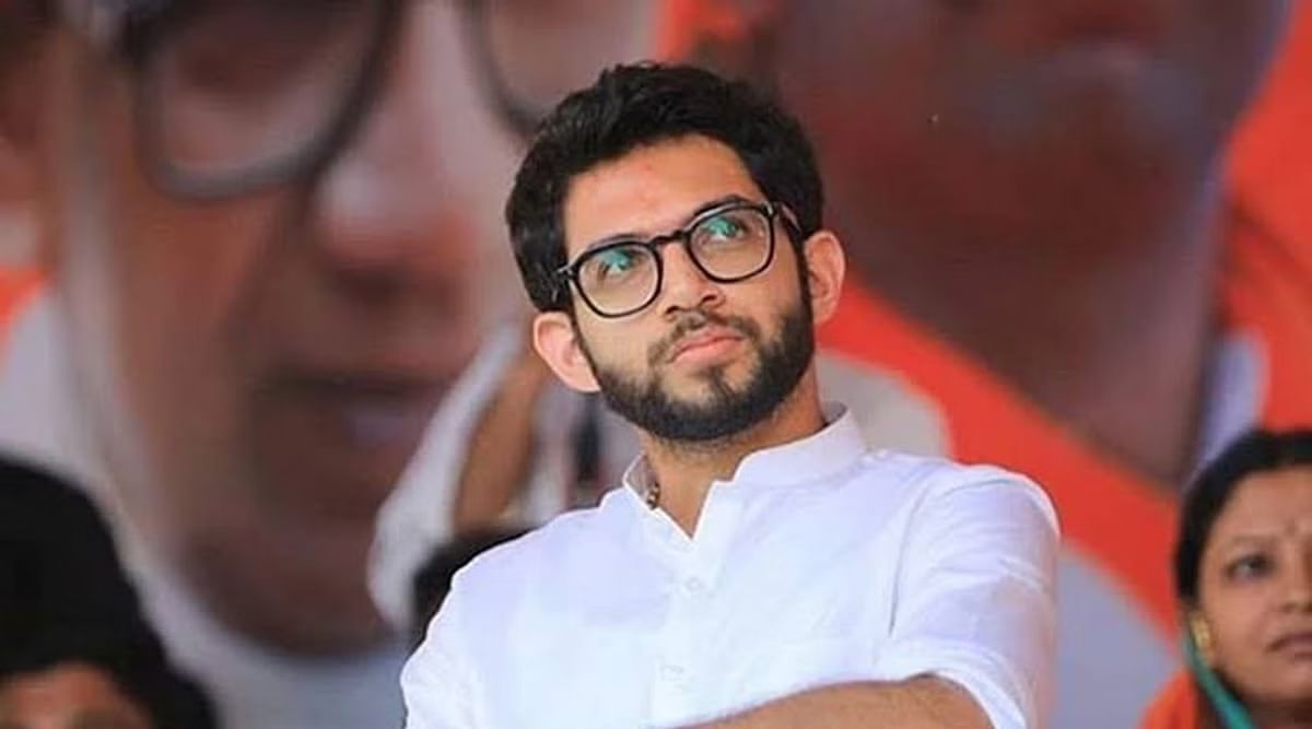 आदित्य ठाकरेंची वरळीकरांना भावनिक साद, म्हणाले, 'या' कारणामुळे त्यांचं वरळीवर जास्त लक्ष! आदित्य ठाकरेंची वरळीकरांना भावनिक साद, म्हणाले, 'या' कारणामुळे त्यांचं वरळीवर जास्त लक्ष!