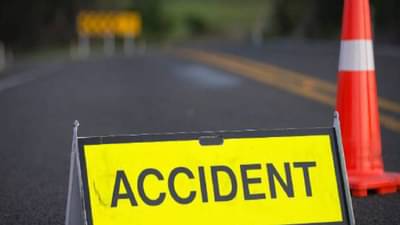 चालत्या कारमध्येच चालकाला हृदयविकाराचा झटका आला अन्...