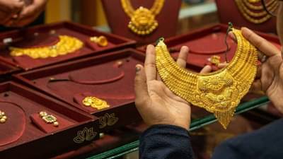 Gold Price : सोन्या-चांदीच्या किंमती झरझर वाढल्या..खरेदीपूर्वी भाव तर पहा..