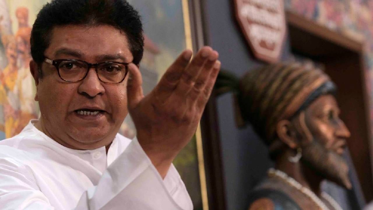 Raj Thackeray : 'त्यांची डोकी त्यांना खाजवू द्या', राज ठाकरे यांचा शिंदे-ठाकरे गटावर निशाणा