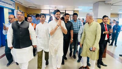 देश का भविष्य तय होने की बात..., आदित्य ठाकरे, तेजस्वी यादवांच्या भेटीवर नेत्यांची प्रतिक्रिया..