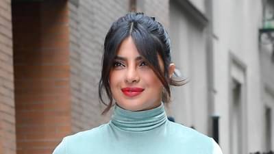 खरोखरच व्हायरल होणारा तो फोटो प्रियांका चोप्राच्या मुलीचाच? जाणून घ्या सत्य