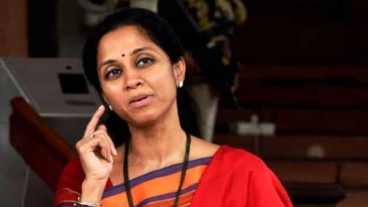 पवार कुटुंबियांवर बोलल्याशिवाय बातम्या होत नाहीत, सुप्रिया सुळे यांचा पडळकर यांना टोला