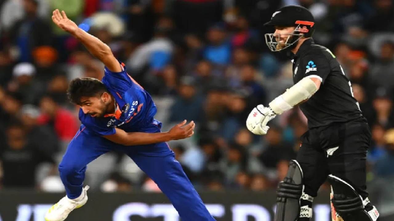 IND vs NZ 1st ODI: Umran Malik ने 153 KMPH वेगाने टाकला चेंडू, कॉनवे-मिचेल पेसमुळे हैराण VIDEO