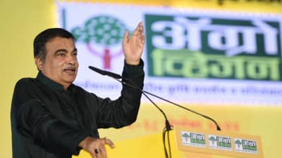 इतक्या वर्षांनंतर प्रत्येक गाडी स्क्रॅप करावी लागणार, नितीन गडकरी यांनी सांगितलं