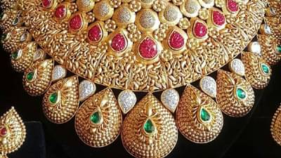 Gold Rate : आठवड्यात सोन्या-चांदीच्या दरात घसरण, राज्यातील प्रमुख शहरात आजचे भाव काय?