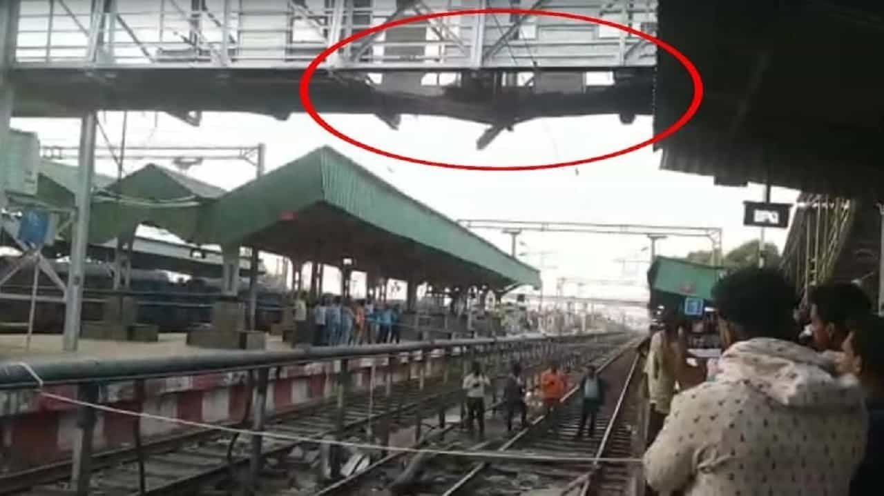 BREAKING : चंद्रपुरात मोठी दुर्घटना, 60 फूट उंचीवरुन रेल्वे रुळावर 20 जण पडले, 8 जण गंभीर