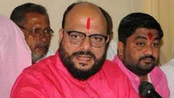 आम्ही स्वप्नातही पाहिलं नाही, उद्धव ठाकरे मुख्यमंत्री होतील, शिंदे गटाकडून हल्लाबोल