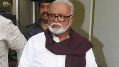 उद्या बाळासाहेबांची बसण्याची जागाही घेऊन जातील; राष्ट्रवादीच्या नेत्याचा शिंदे गटाला टोला