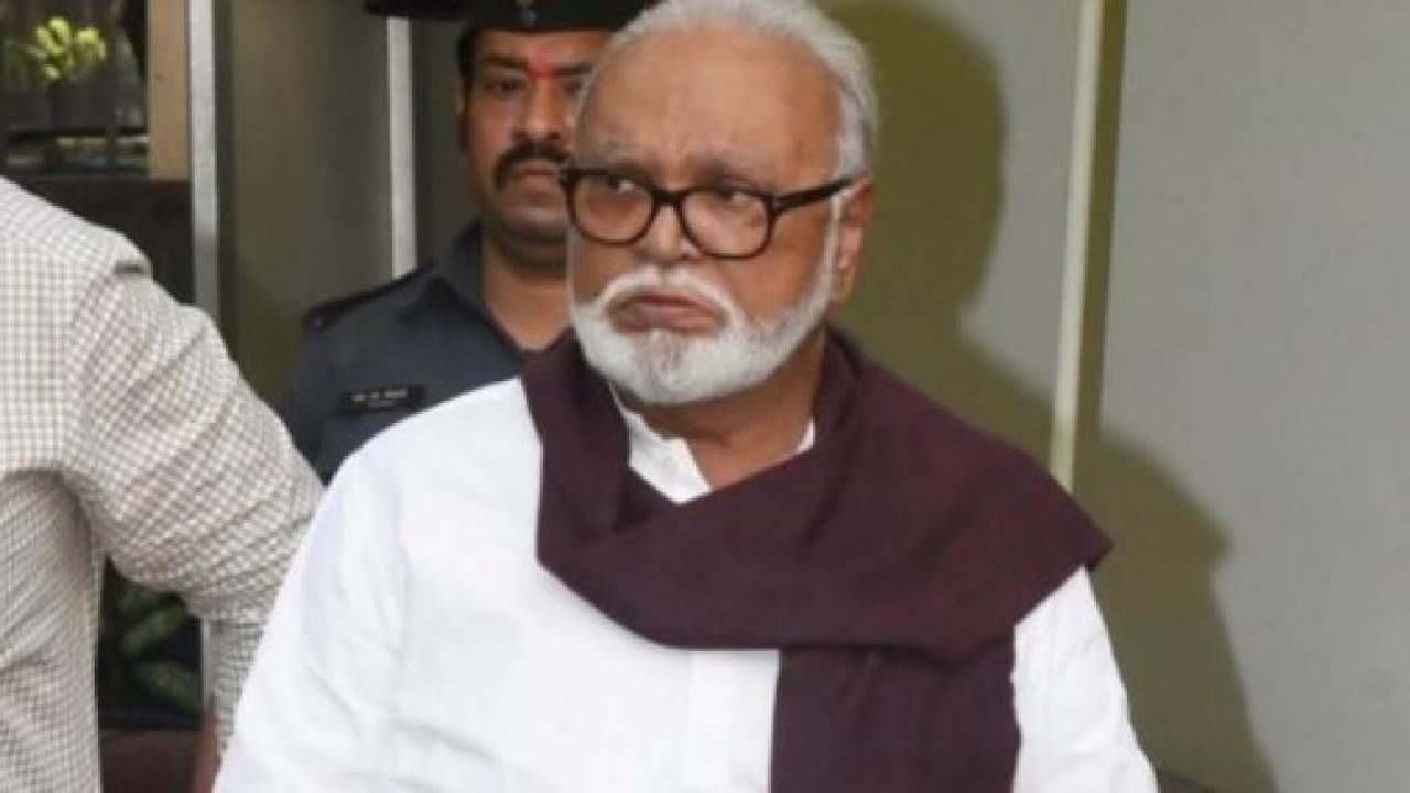 सरस्वतीनं किती शाळा उघडल्यात, राष्ट्रवादीचे नेते छगन भुजबळ यांचा सवाल सरस्वतीनं किती शाळा उघडल्यात, राष्ट्रवादीचे नेते छगन भुजबळ यांचा सवाल