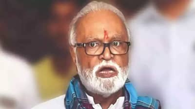 भुजबळांच वादग्रस्त विधान, रोहित पवारांनी मत मांडलं आणि सुरू झाला मोठा वाद