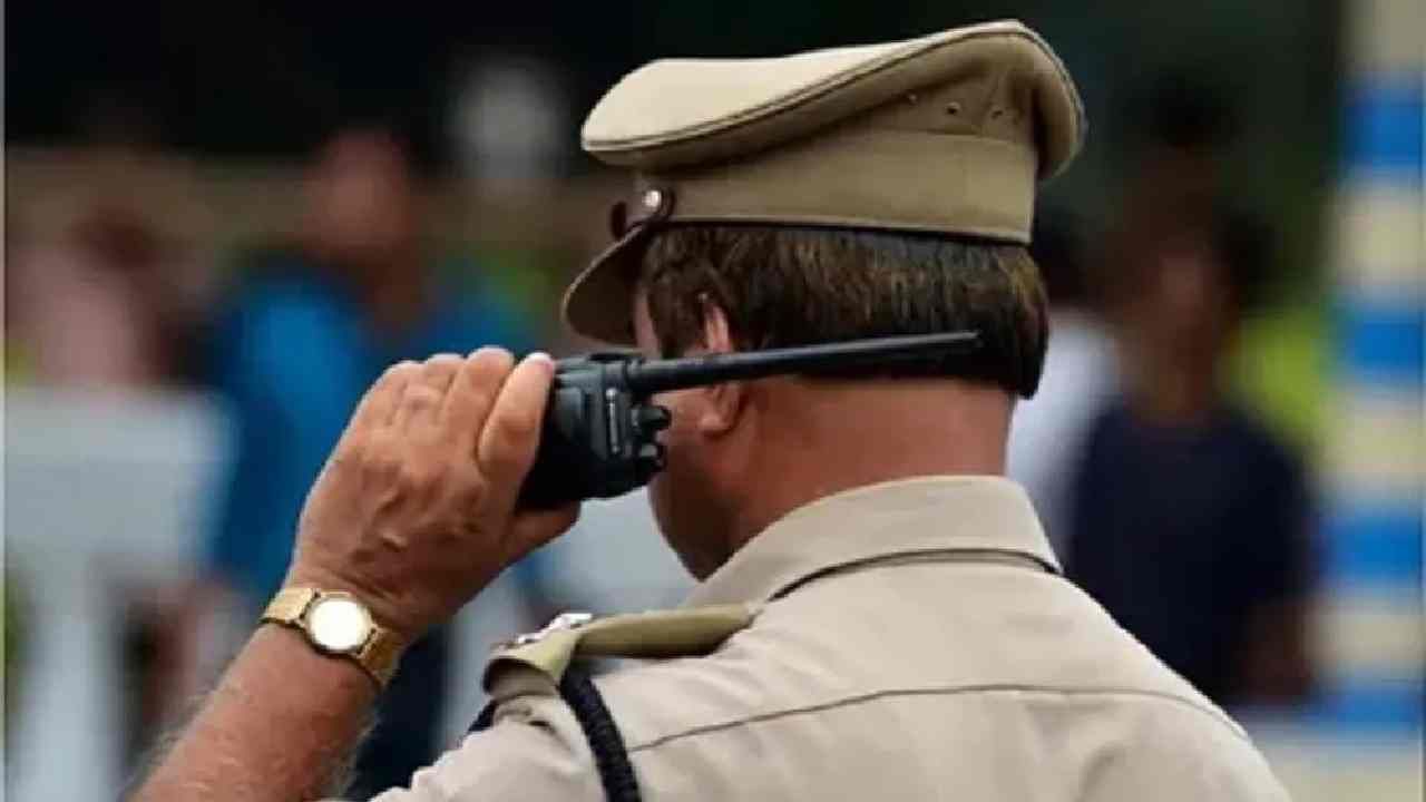गर्लफ्रेन्डवर 3 कोटी उधळणारा भामटा अखेर गजाआड! कोणंय माहितीये? गर्लफ्रेन्डवर 3 कोटी उधळणारा भामटा अखेर गजाआड! कोणंय माहितीये?