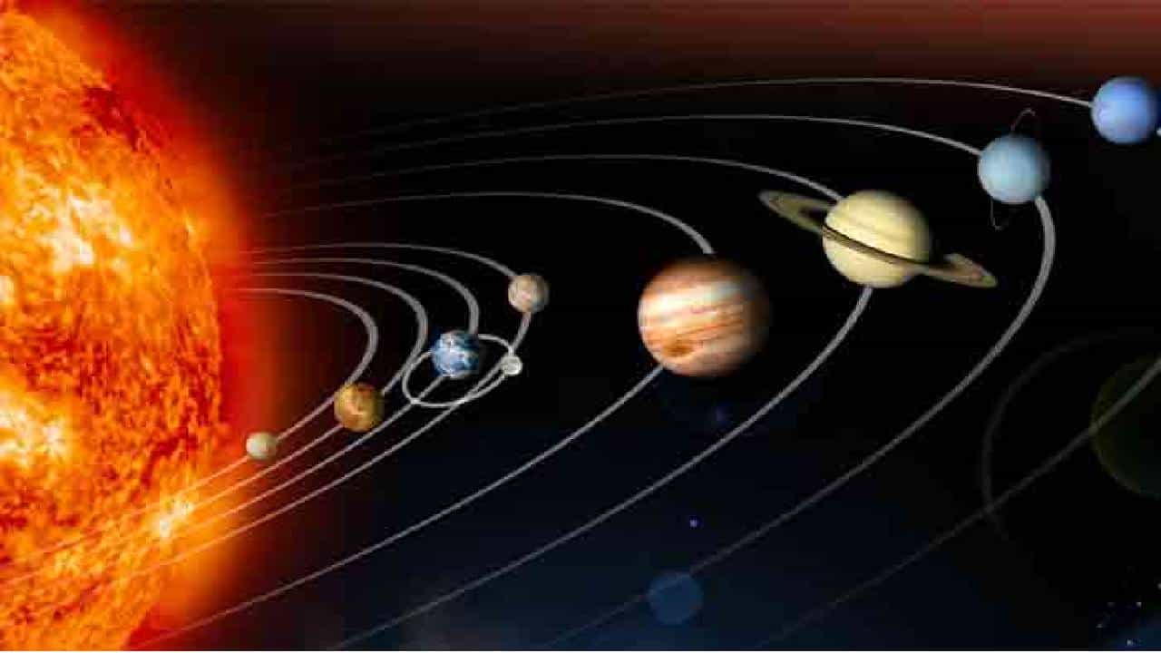 Astrology: डिसेंबरमध्ये या राशीच्या लोकांचे चमकणार नशीब, शुक्राचे गोचर ठरणार लाभदायक
