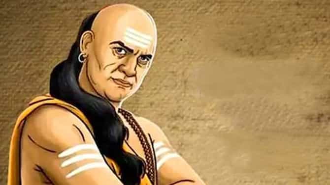 Chanakya Neeti: जगात सर्वाधीक शक्तिशाली आहे ही एक गोष्ट, जो याची किंमत जाणतो तो कायम पैशात खेळतो