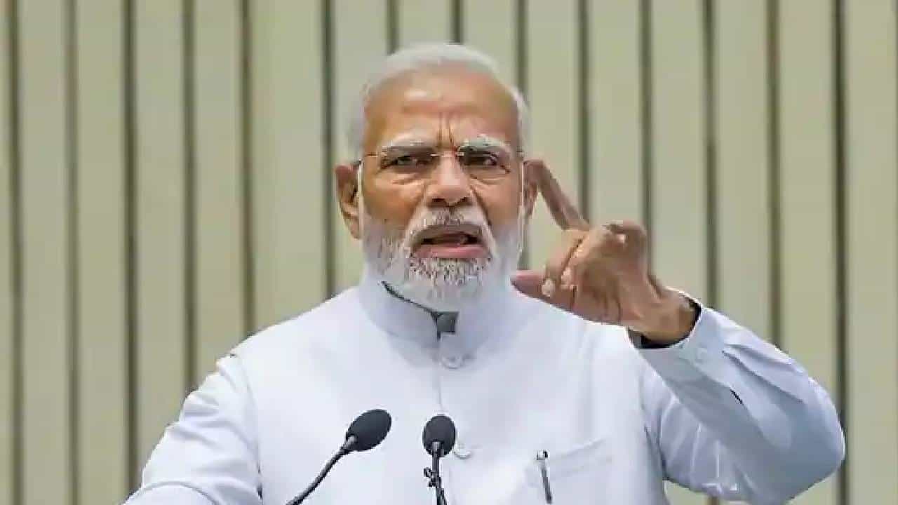 पंतप्रधानांच्या हस्ते नागपूर मेट्रोचं होणार लोकार्पण, 11 डिसेंबर रोजी नरेंद्र मोदी नागपूर दौऱ्यावर