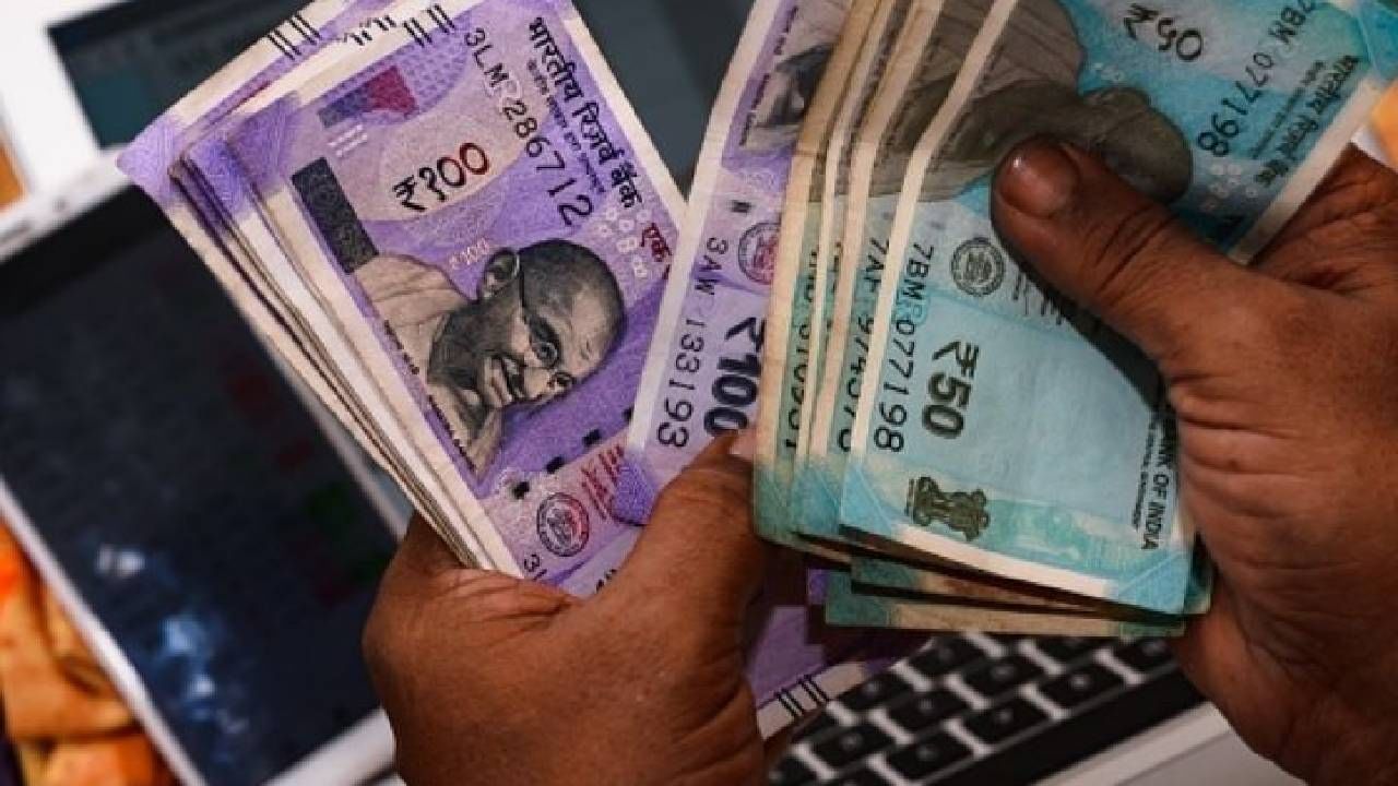 Salary Saving : पगार पुरत नाही, मग हा प्लॅन येईल उपयोगी, महिन्याच्या शेवटी दिवस मोजावे लागणार नाही. .