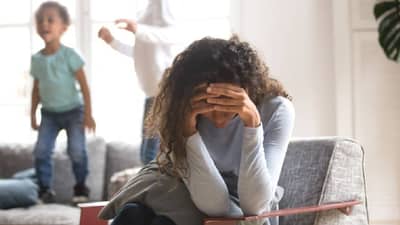 मुलीचा DNA वडिलांशी मॅच झाला नाही, इतर कुणाशीही संबंध नसल्याचा महिलेचा दावा! धक्कादायक