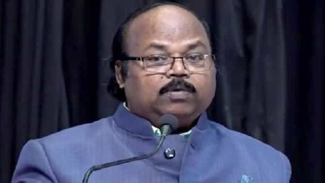 मुघलांच्या दयेमुळे हिंदू जिवंत आहेत... राम-कृष्ण हे फक्त पुस्तकी पात्र आहेत! निवृत्त न्यायाधीशांचे वादग्रस्त वक्तव्य