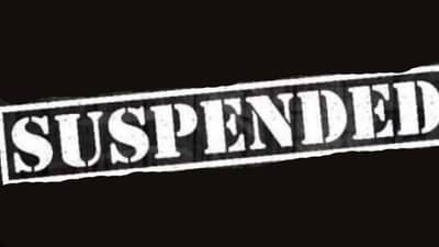 मुख्यमंत्र्यांनी मारली नायकच्या अनिल कपूरची स्टाईल, स्टेजवरूनच केलं चार अधिकाऱ्यांना निलंबित; कुठे घडली घटना?