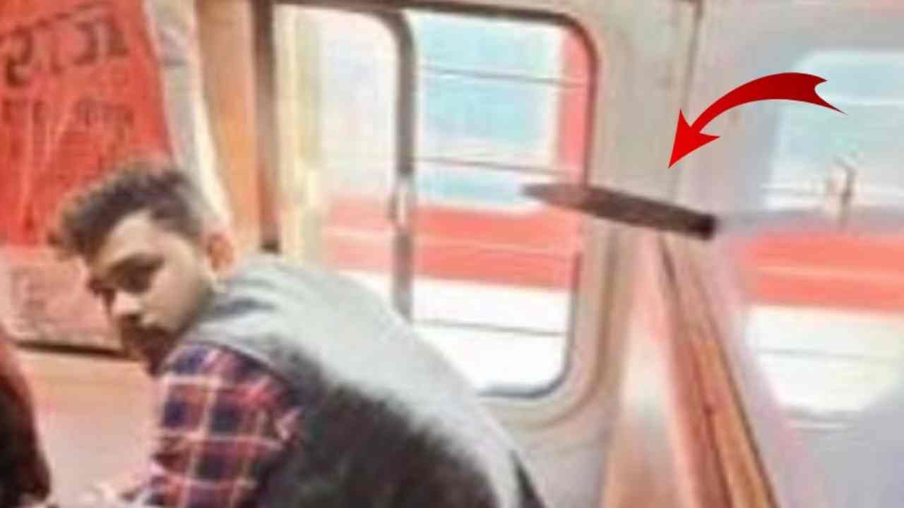 Video : बसल्या जागीच ठार! चालत्या ट्रेनमध्ये खिडकीतून रॉड घुसून जेव्हा प्रवाशाच्या आरपार जातो...