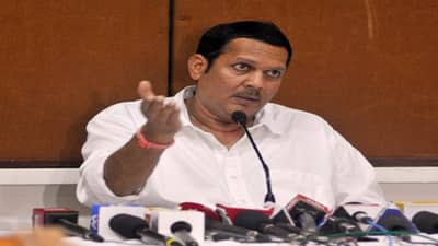 राज्यपालांना टकमक टोकावरून फेकून दिलं असतं...उदयनराजे यांचा पुन्हा राज्यपालांवर संताप