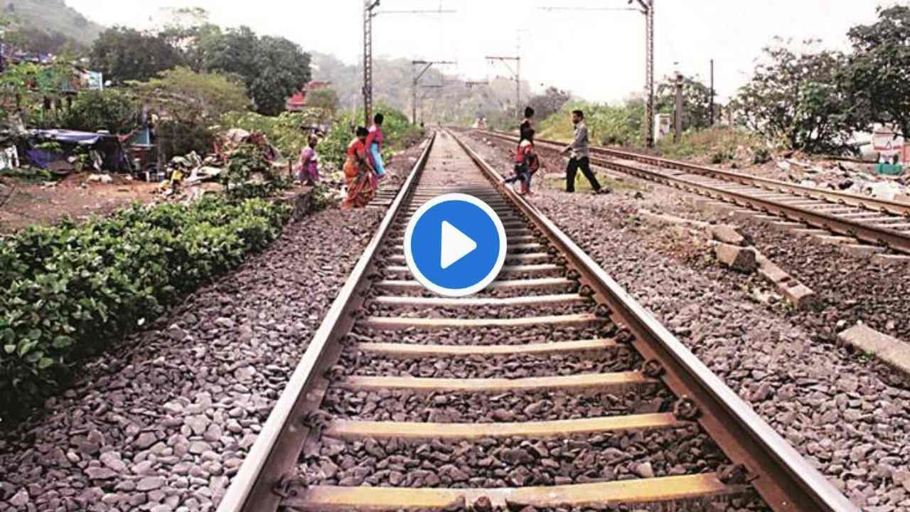 Video : गरिबी वाईट! पोलिसानं फेकून दिलेला वजनकाटा उचलायला गेला आणि पाय गमावले Video : गरिबी वाईट! पोलिसानं फेकून दिलेला वजनकाटा उचलायला गेला आणि पाय गमावले
