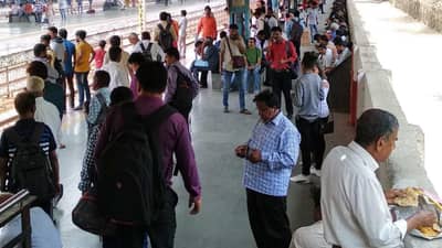 लोकल अपघातातील बळींना शोधणे अवघड बनले