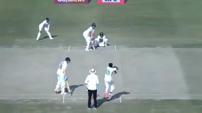 PAK vs ENG 1st Test: Joe Root ने अचानक मैदानात केली वेगळी गोष्ट, सर्वांनाच आश्चर्याचा धक्का